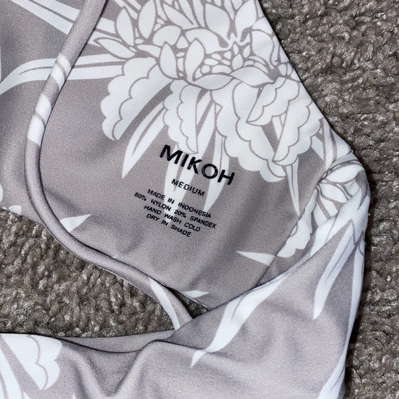 Mikoh Bikini - Picture 4 of 4